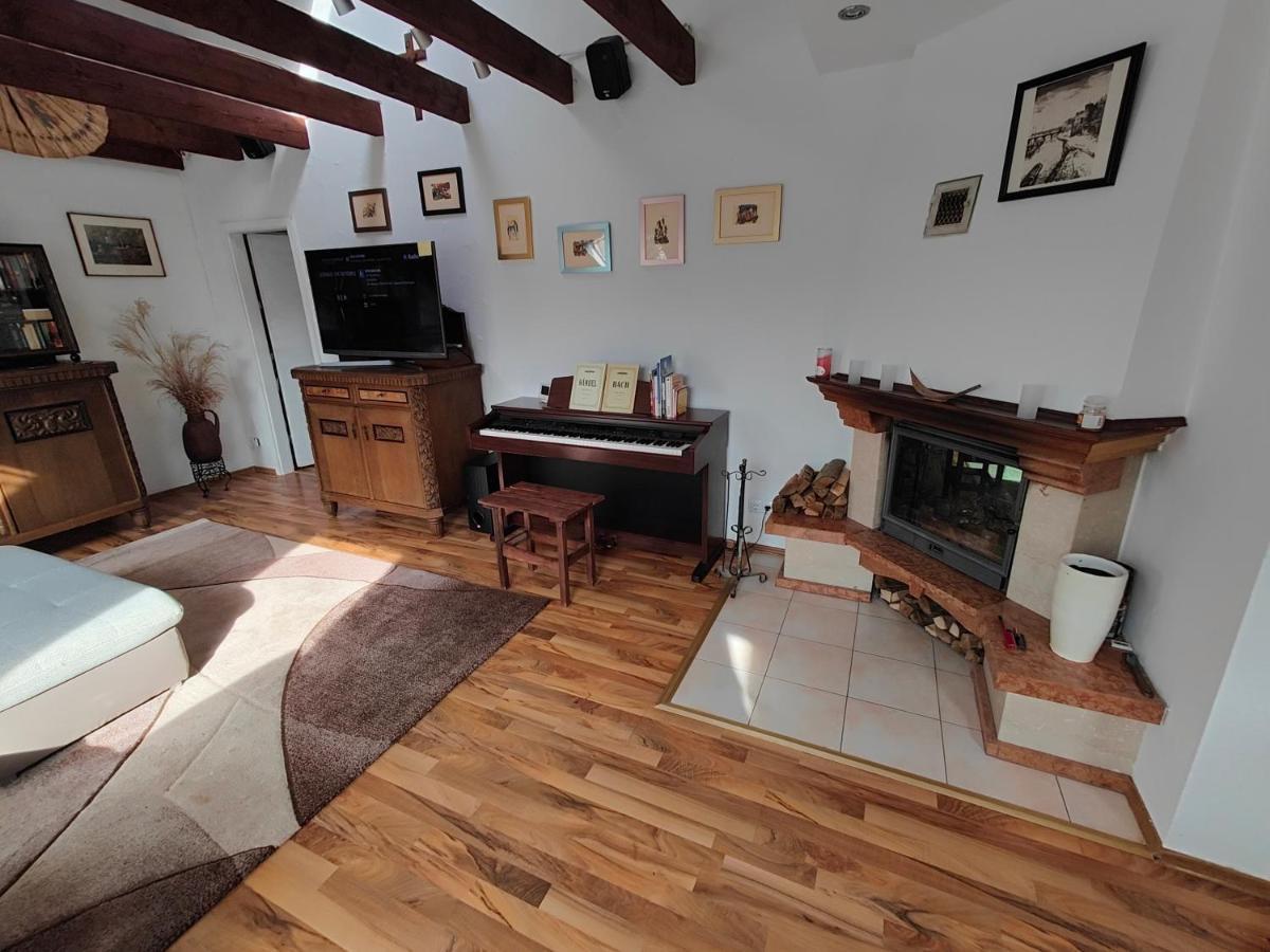 Komfort Ferienwohnung Biene 萨尔布吕肯 外观 照片